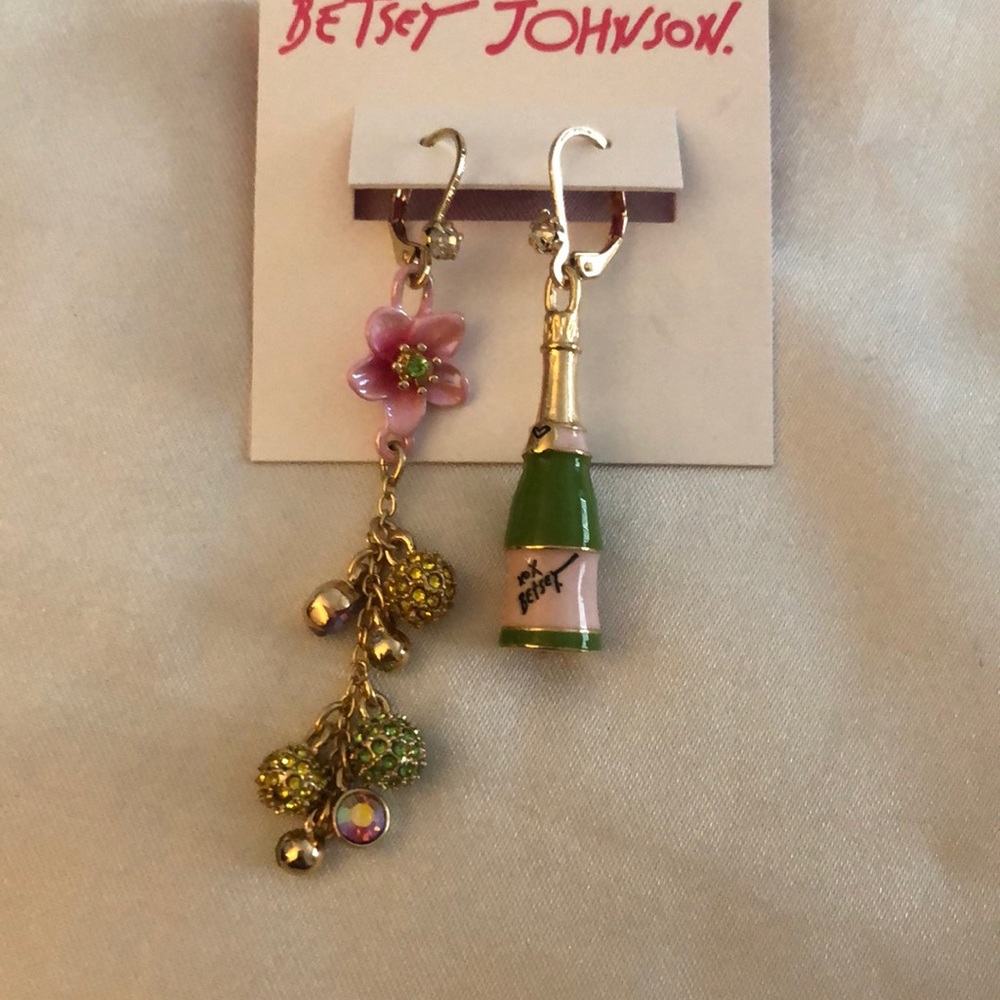 Betsey Johnson Gold Tone Flower, Fireball & Champagne Mismatch Drop Earrings NWT